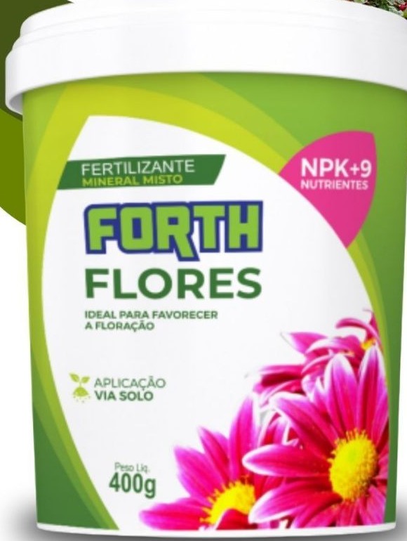 Pote de 400 g do fertilizante mineral misto Forth Flores, verde com flores rosas no rótulo