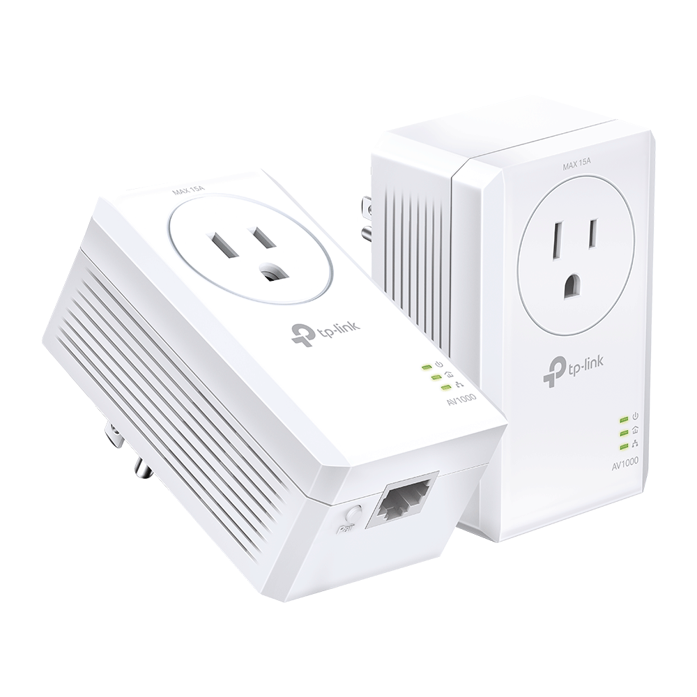 Par de adaptadores powerline TP-Link TL-PA7017P brancos com tomada de passagem na frente e porta de rede na lateral